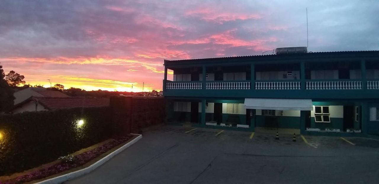 Agape Hotel Cesário Lange Екстериор снимка